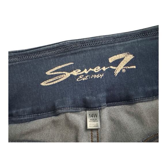 SEVEN 7 Womens Plus Size 14W Pull On Cropped Capri Tummy Toner Blue Jeans - Picture 6 of 6